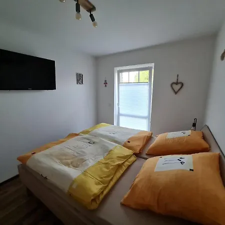 Grachtendroeoem Apartment Greetsiel
