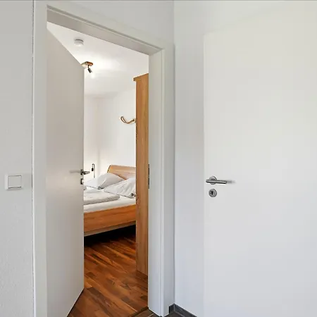 Grachtendroeoem Appartement Greetsiel